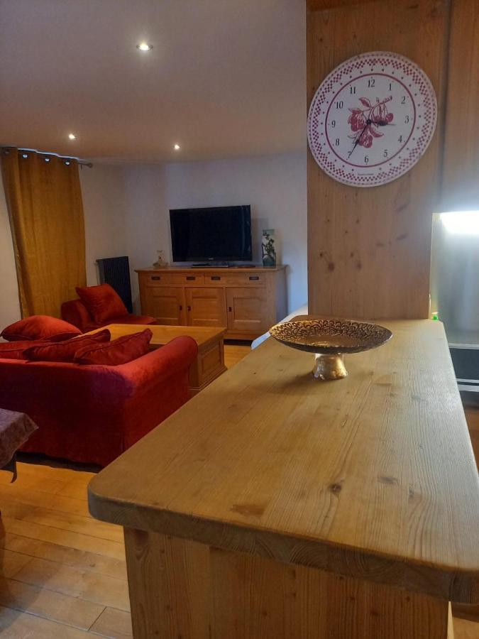 Appartement Centre Du Village Brides Les Bains Esterno foto